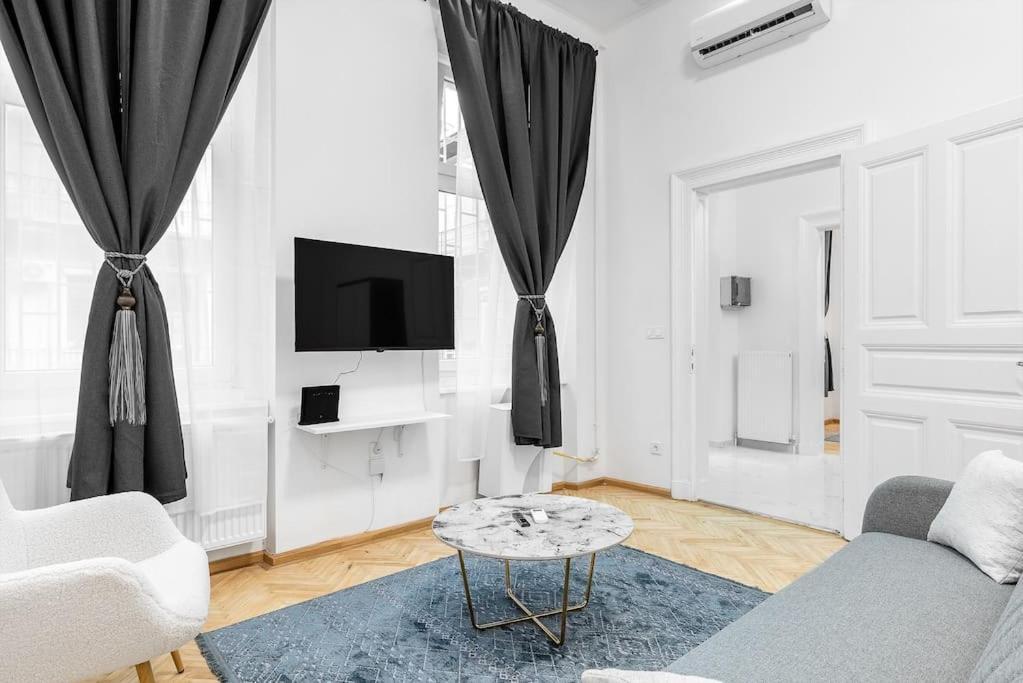Dizsu'S Place Budapest Kültér fotó