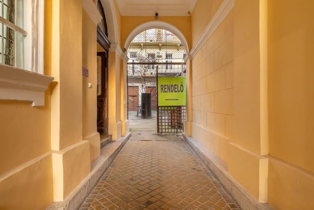 Dizsu'S Place Budapest Kültér fotó