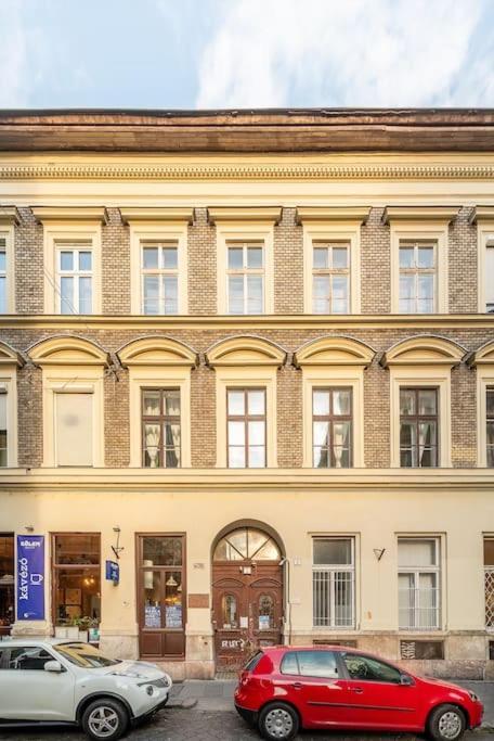 Dizsu'S Place Budapest Kültér fotó